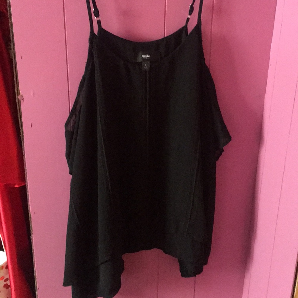 Black tank with off the shoulder sleeves